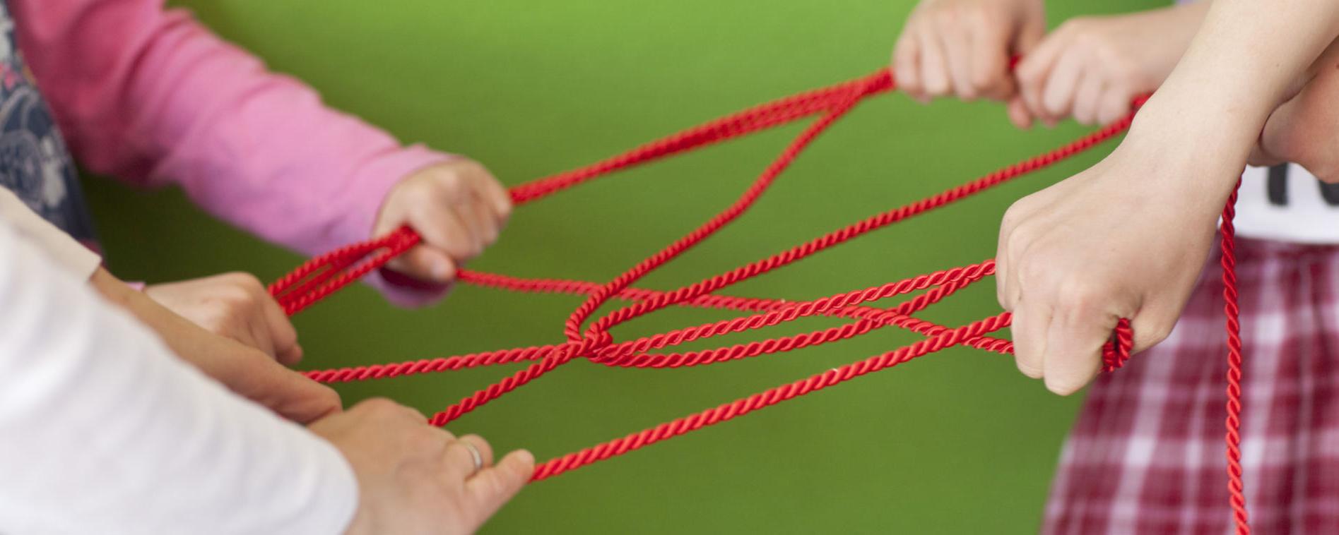 Bildliche Darstellung eines Netzwerks mit Hilfe von Seilen